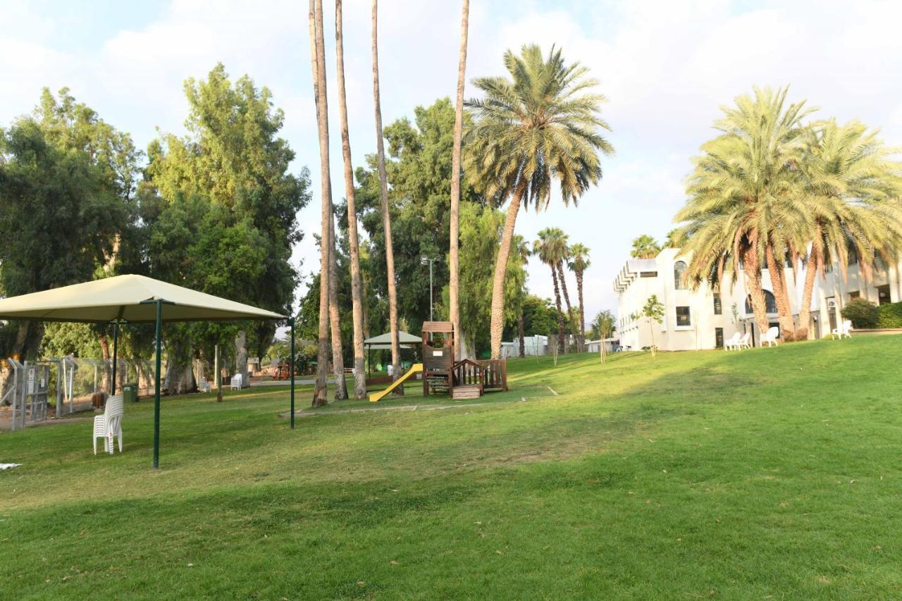 Hi - Karei Deshe Hostel Khirbet Minim Ngoại thất bức ảnh