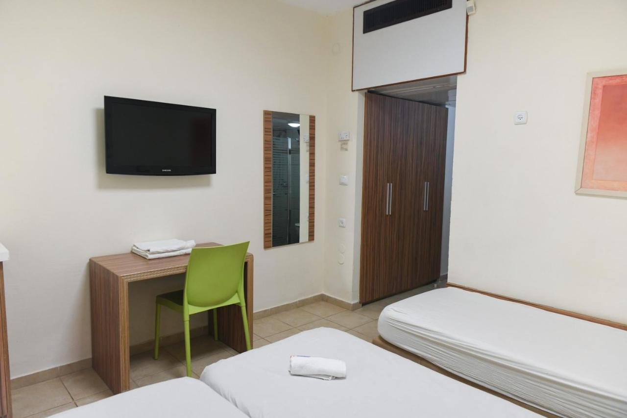 Hi - Karei Deshe Hostel Khirbet Minim Ngoại thất bức ảnh