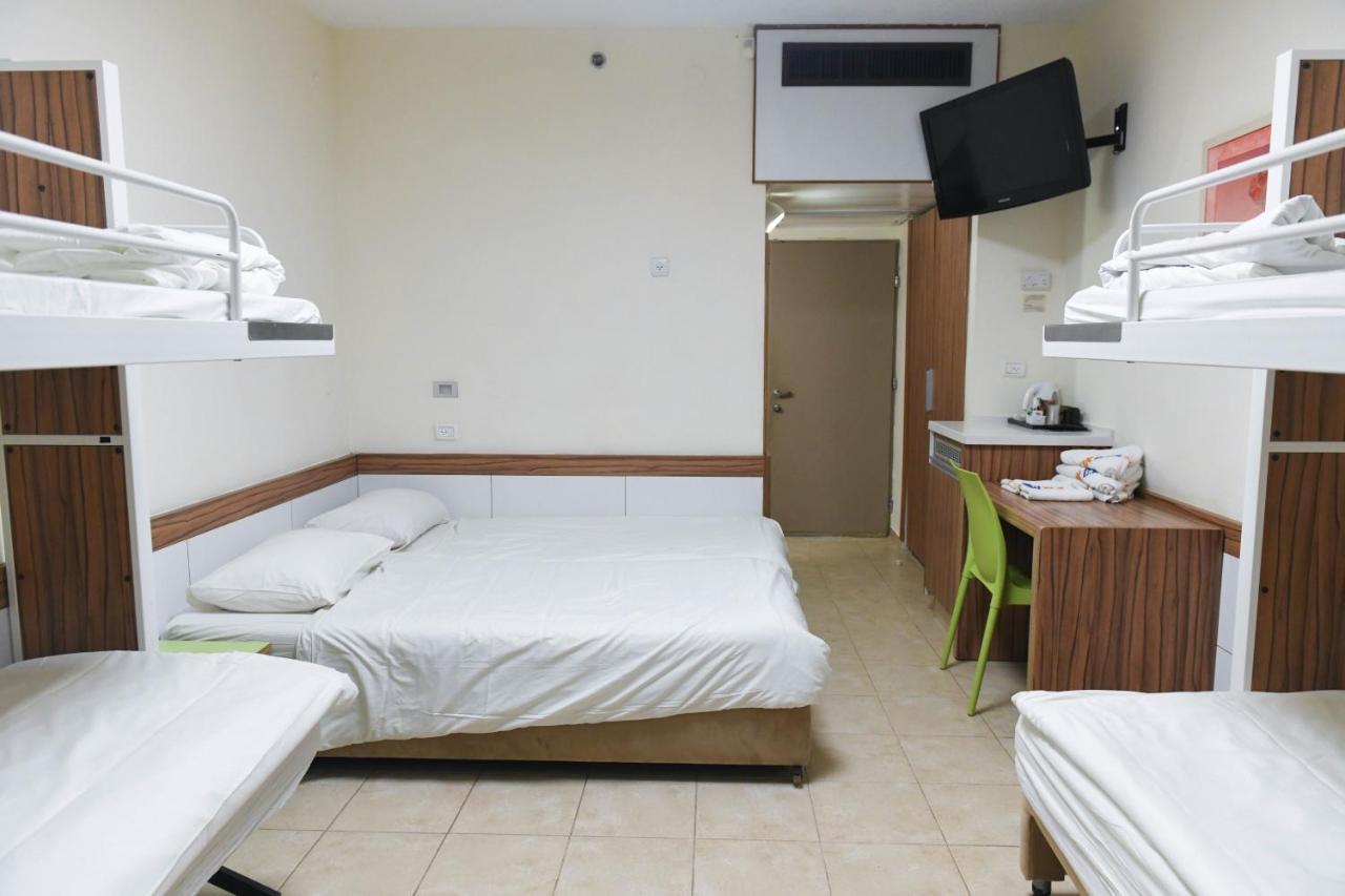 Hi - Karei Deshe Hostel Khirbet Minim Ngoại thất bức ảnh